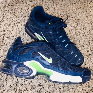 dark blue tns